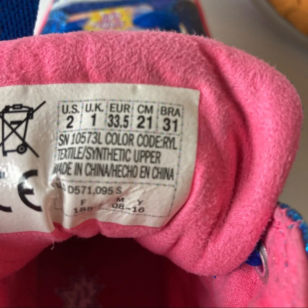 Skechers pre owned
